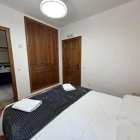 Casa Del Cura Las Navas del Marqués