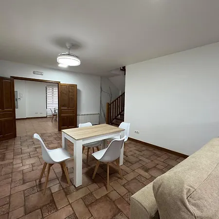 Casa Del Cura * Las Navas del Marqués