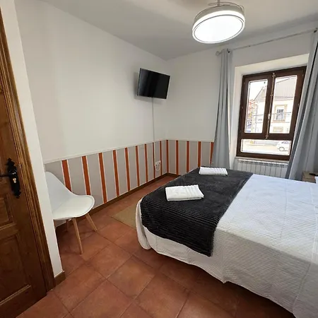 Casa Del Cura * Las Navas del Marqués