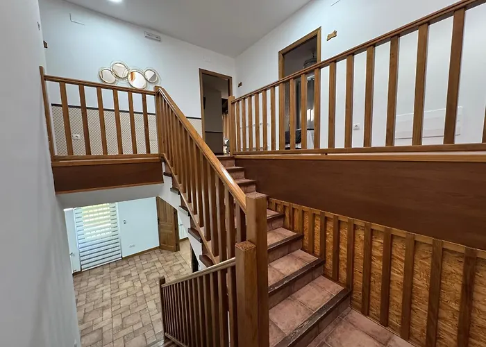 Casa Del Cura * 라스 나바스 델 마르케스