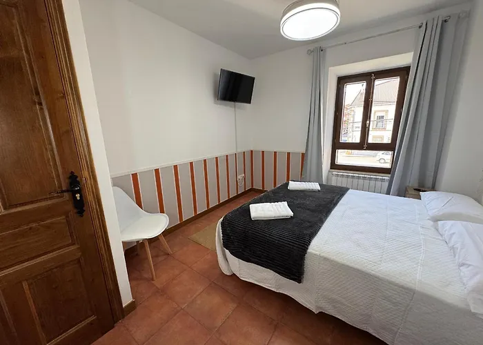 Casa Del Cura * Las Navas del Marqués